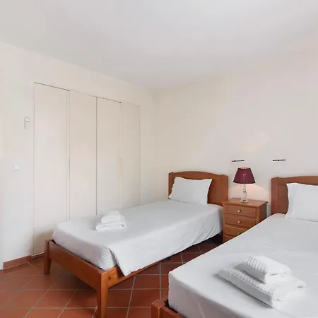 Lydika Hébergement de vacances *